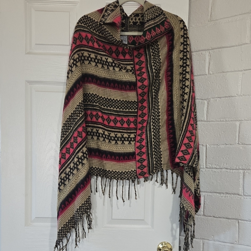 Cienfuegos Womens Poncho One Size